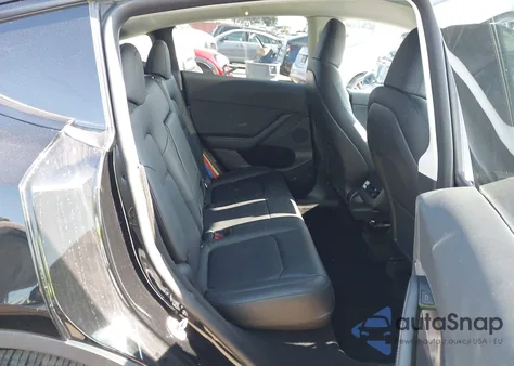 2023 Tesla Model Y Awd/Long Range Dual Motor All-Wheel Drive z USA, uszkodzony, nr VIN 7SAYGDEE1PA025933